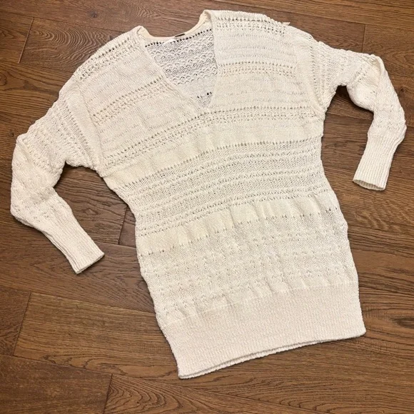Free People Cream V-Neck Sweater - Picture 5 of 9